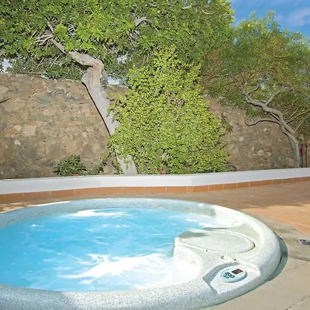 Vila Puerto Del Carmen Sleeps 6 Air Con Wifi